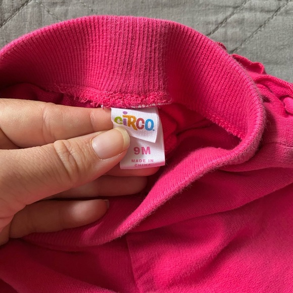 Pink Baby Outfit Lot ✨$6 BUNDLE✨ Size 9 months - Picture 4 of 4